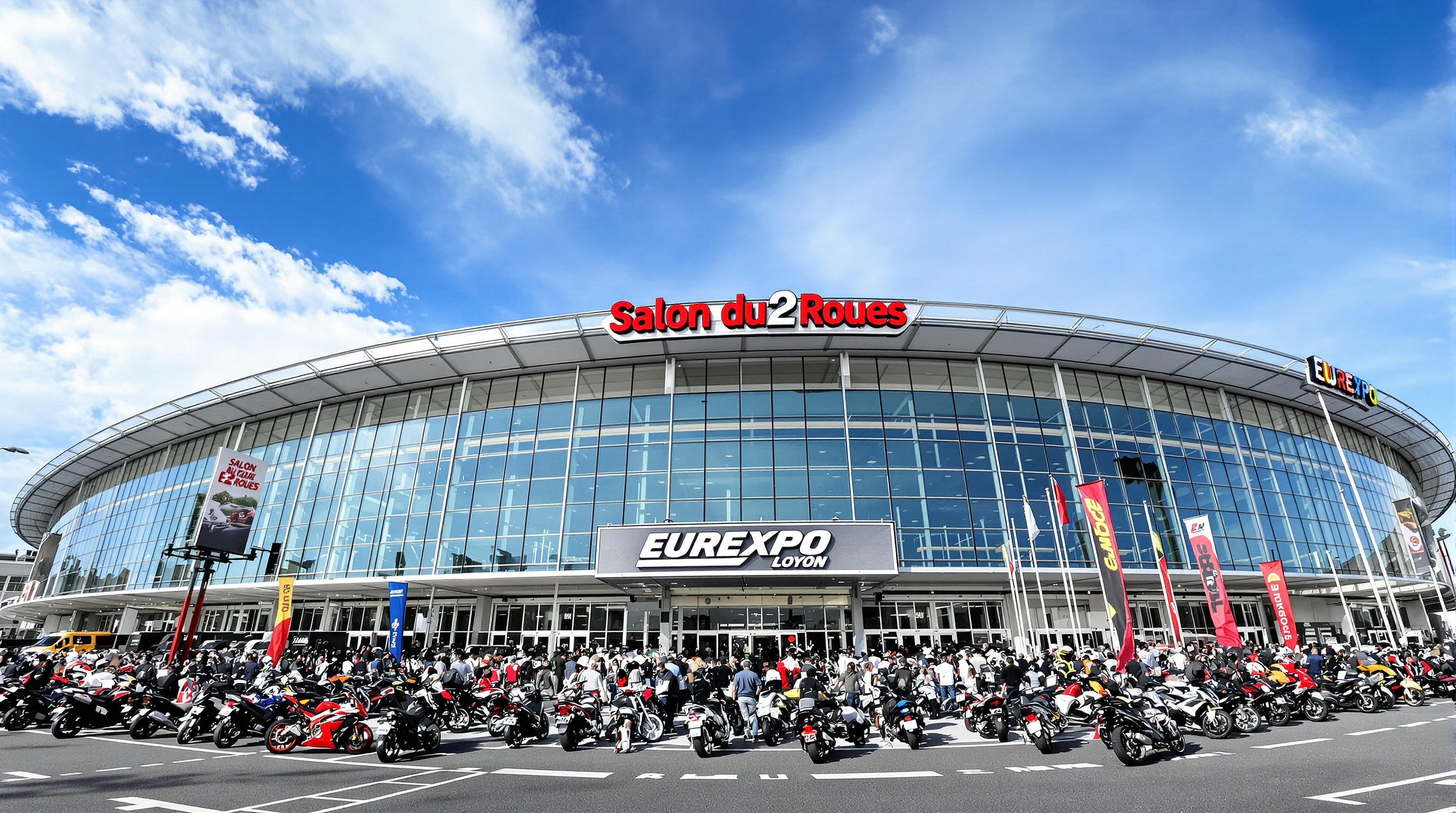 L'imposant complexe d'Eurexpo Lyon, prêt à accueillir des milliers de passionnés pour le Salon du 2 Roues.